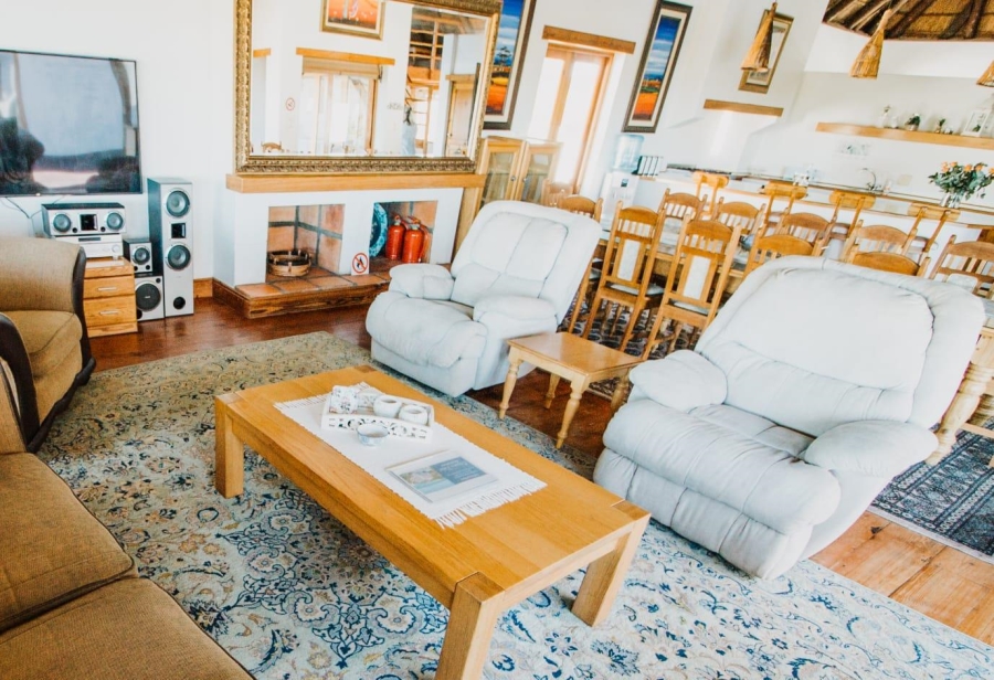 4 Bedroom Property for Sale in Paradise Beach Eastern Cape